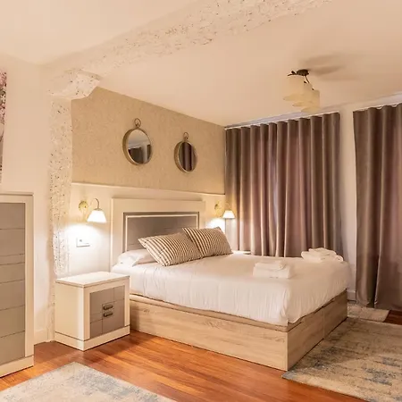 Old Town Xi By Aston Apartament *