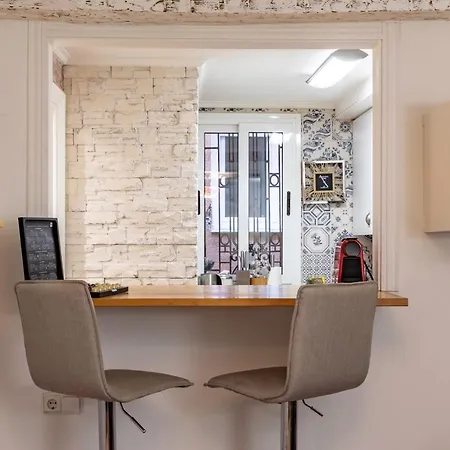 Old Town Xi By Aston *